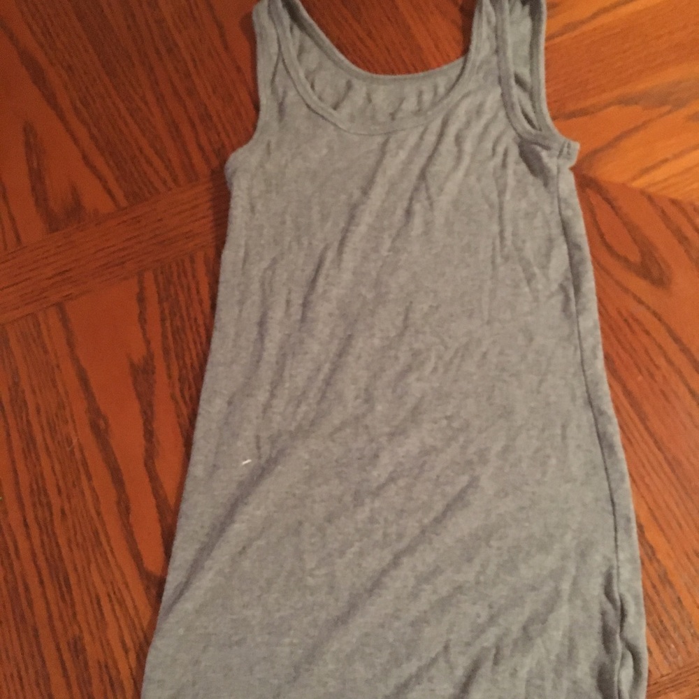 Gray tank top